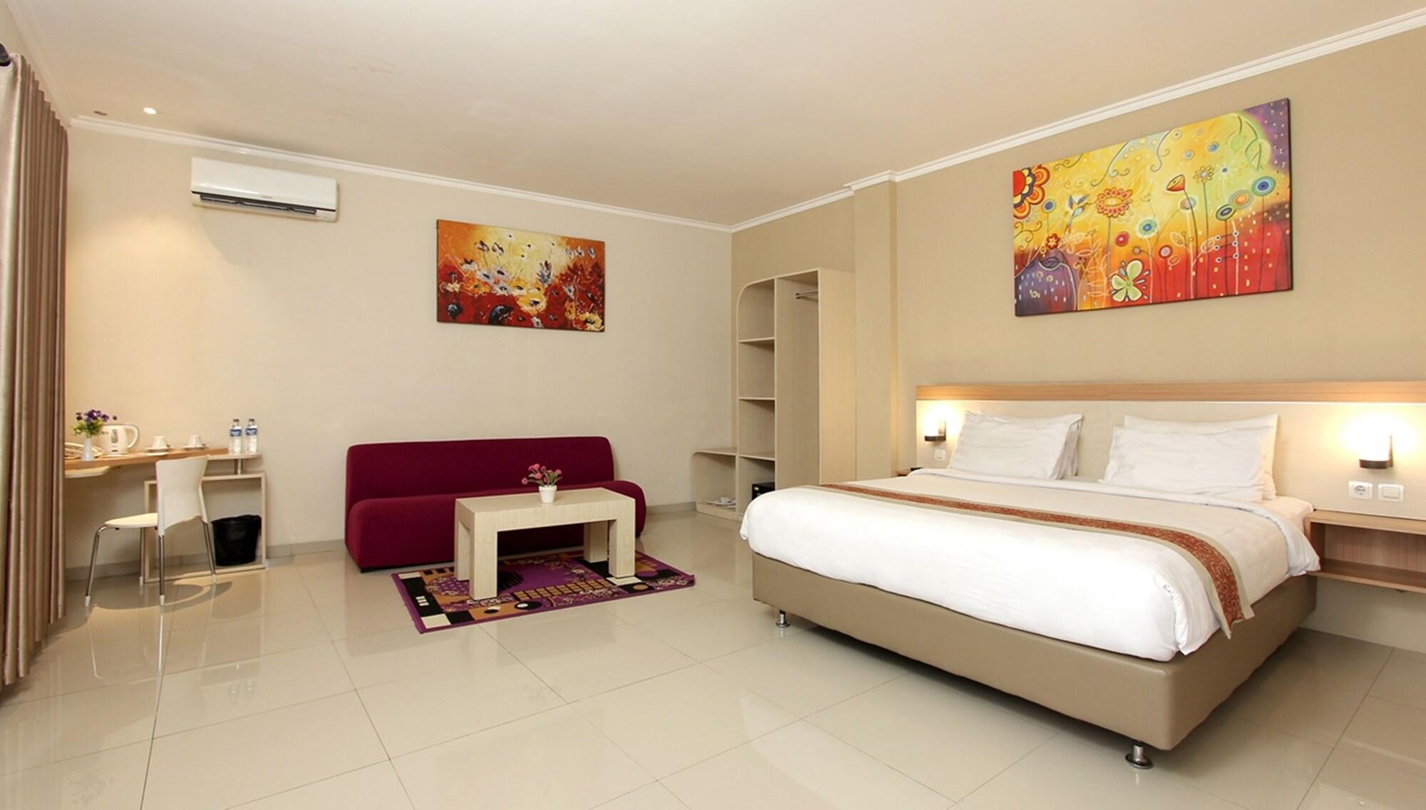 Laxston Hotel Yogyakarta Esterno foto