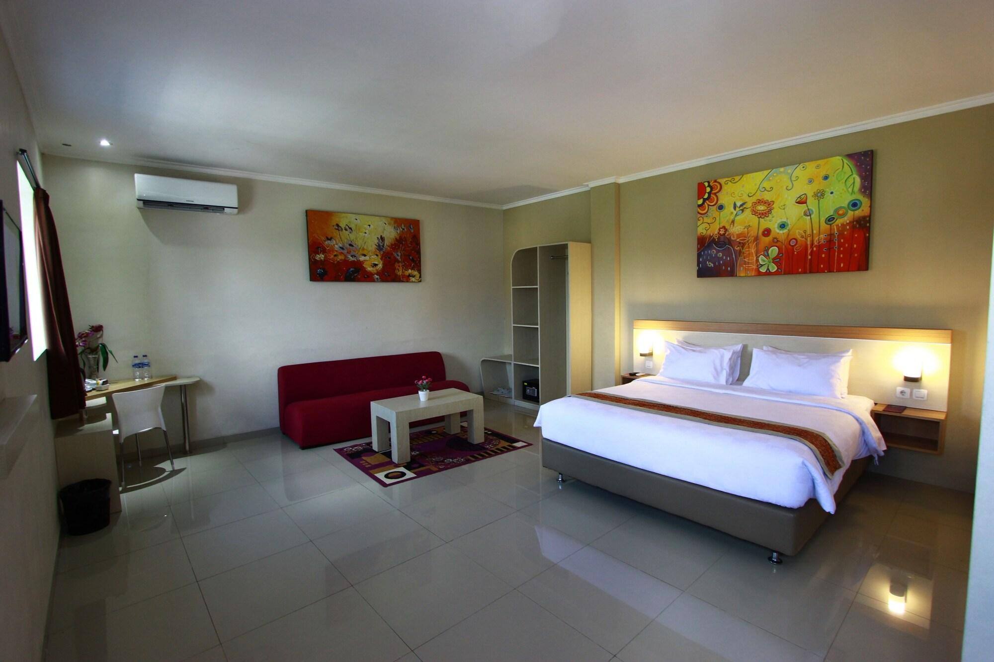 Laxston Hotel Yogyakarta Esterno foto