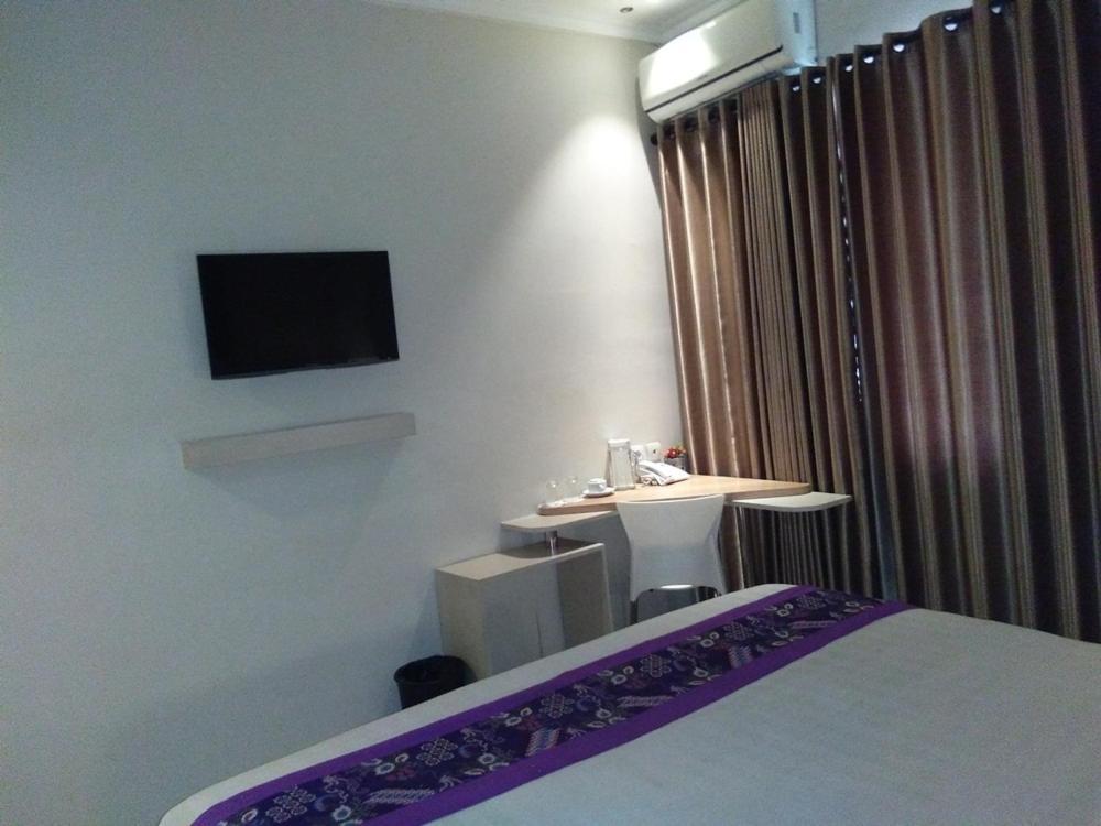 Laxston Hotel Yogyakarta Esterno foto