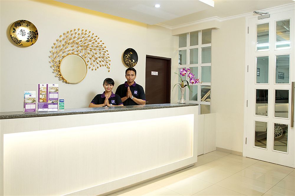 Laxston Hotel Yogyakarta Esterno foto