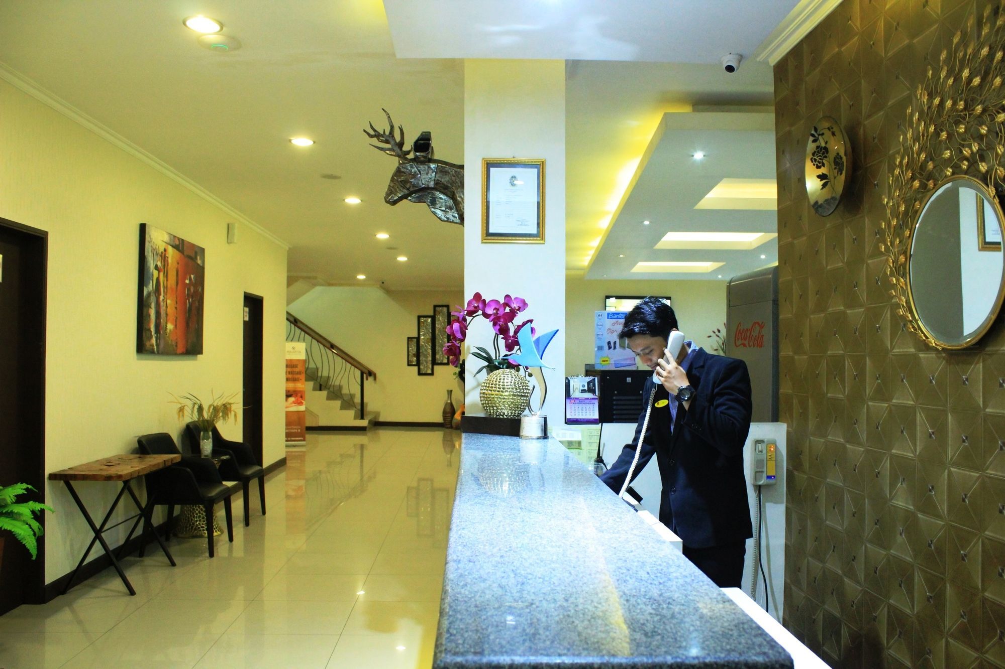 Laxston Hotel Yogyakarta Esterno foto